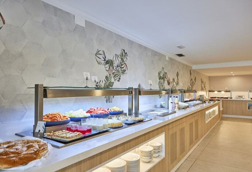 Universal Aparthotel Don Camilo