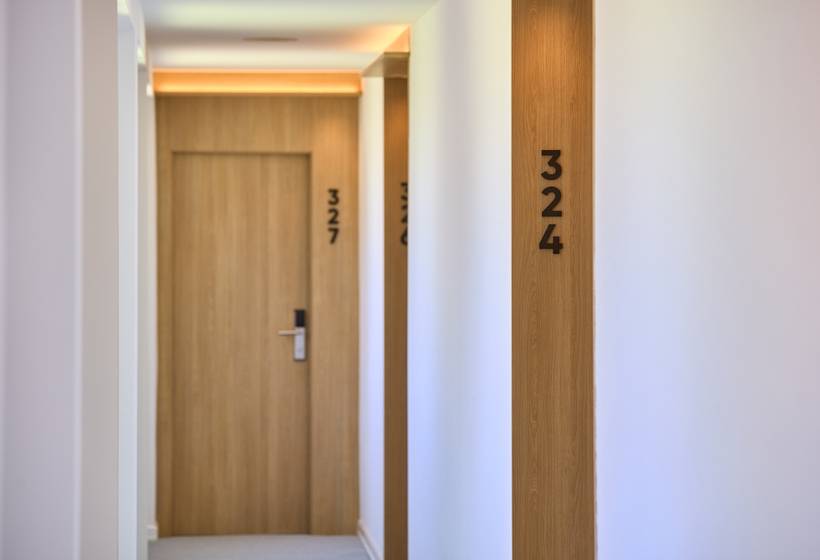 Universal Hotel Bikini