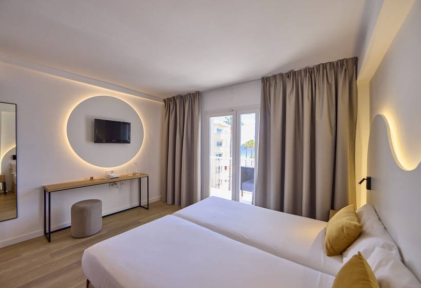 Universal Hotel Bikini