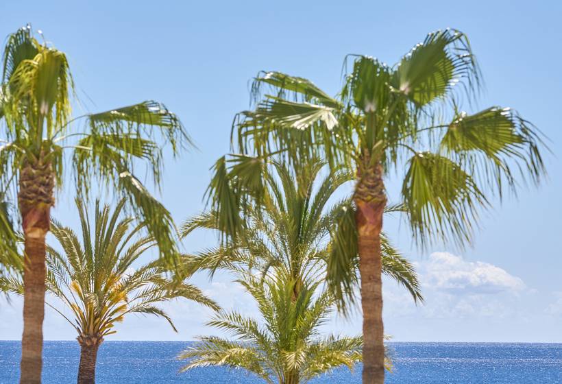 Universal Hotel Bikini