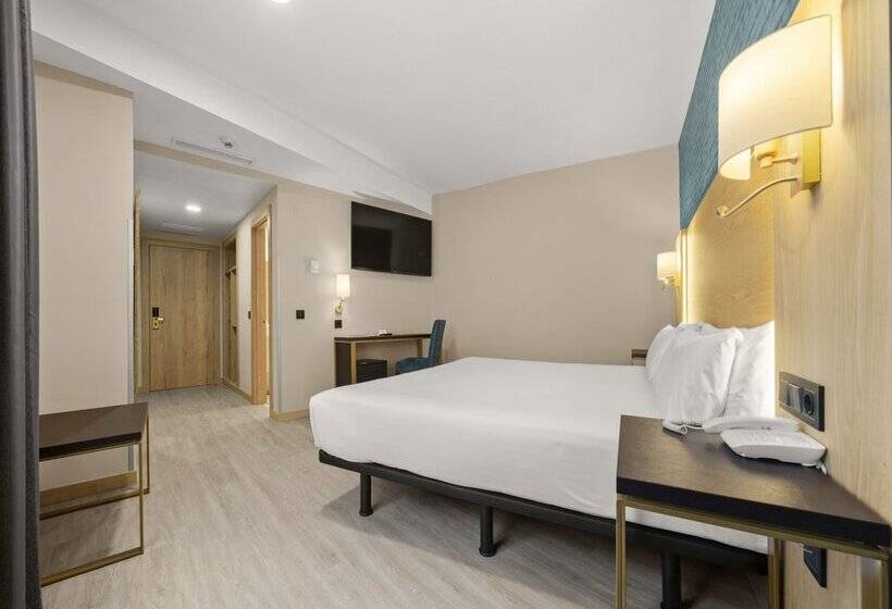 ホテル Zentral Ramiro I