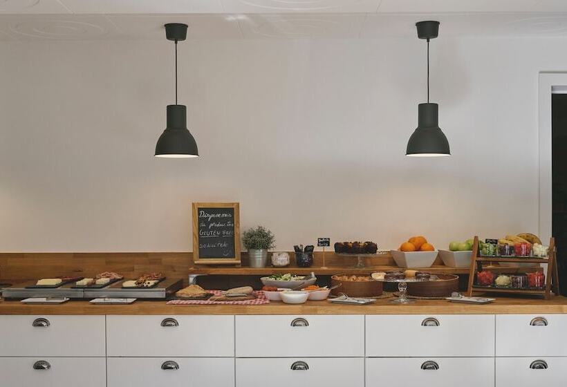 Arenas Atiram Hotels