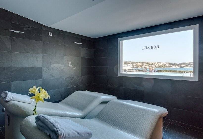 هتل Artiem Carlos Adults Only