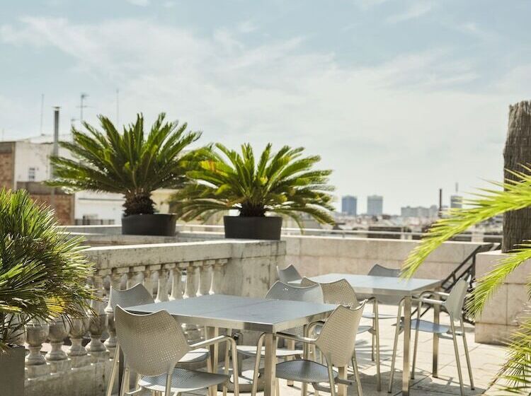 בית מלון כפרי Astoria