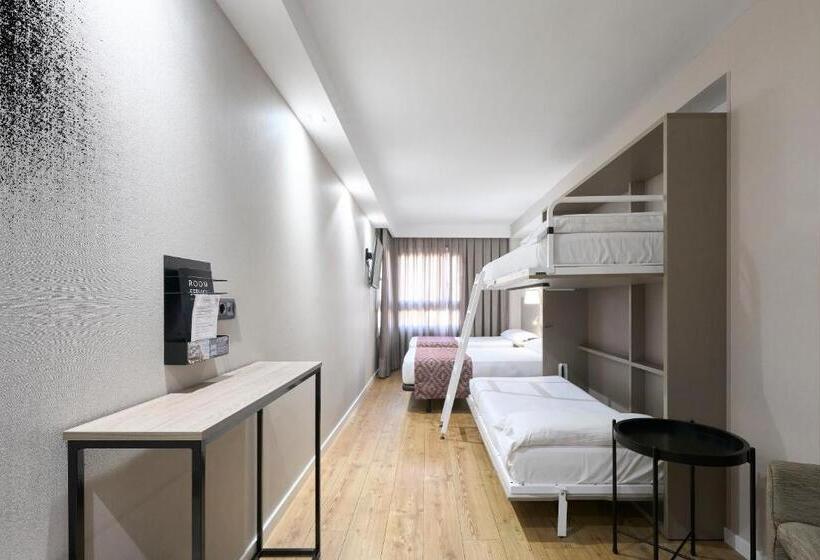 هتل Catalonia Park Guell