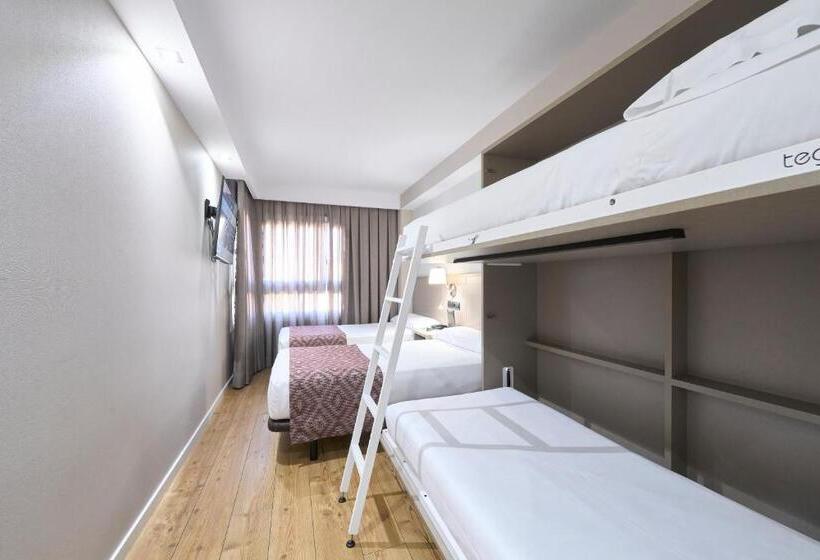 هتل Catalonia Park Guell