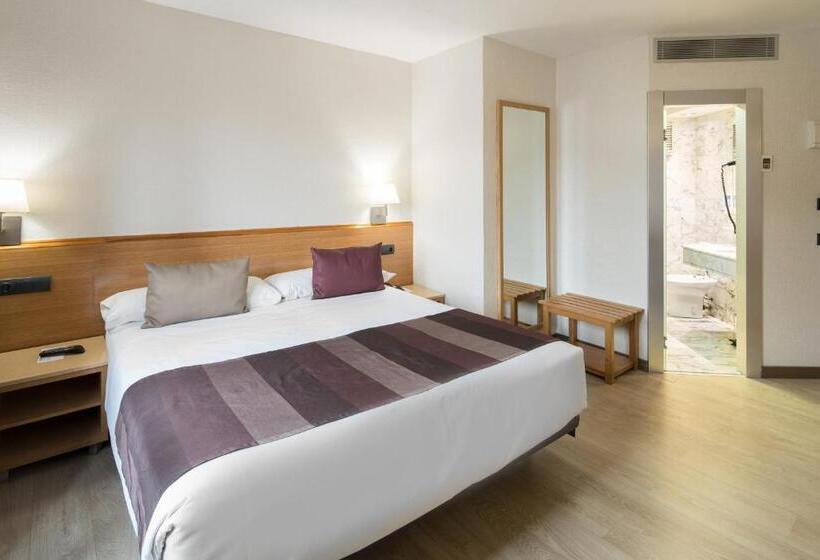 هتل Catalonia Park Guell