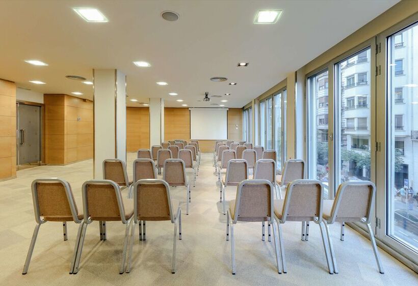 Отель Hesperia Barcelona Presidente