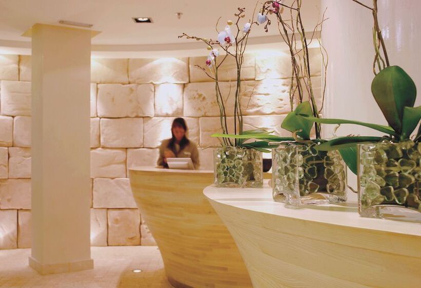 Отель Hesperia Barcelona Presidente