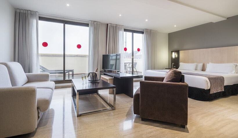 Отель Ilunion Almirante