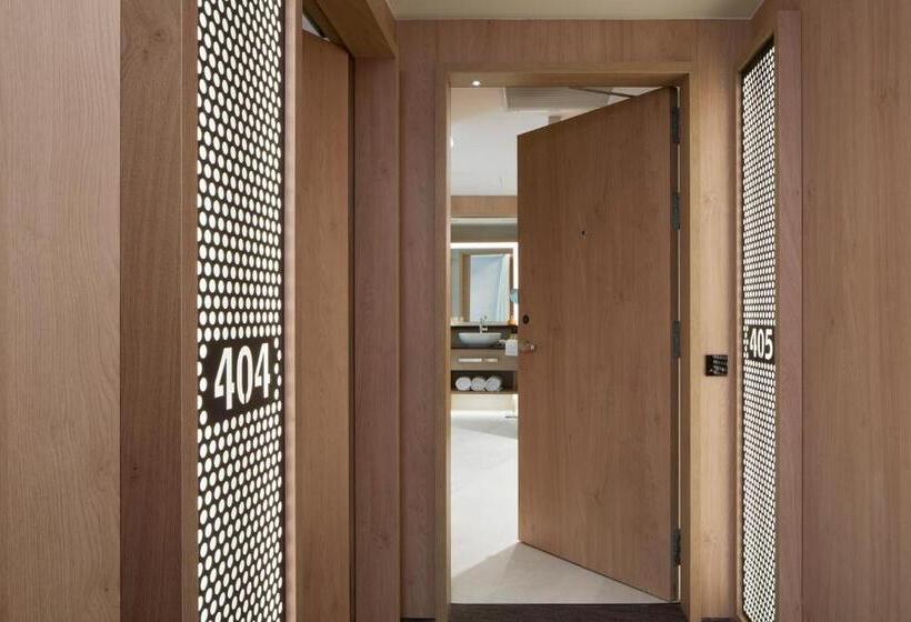 בית מלון כפרי Me Barcelona