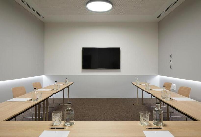 בית מלון כפרי Me Barcelona