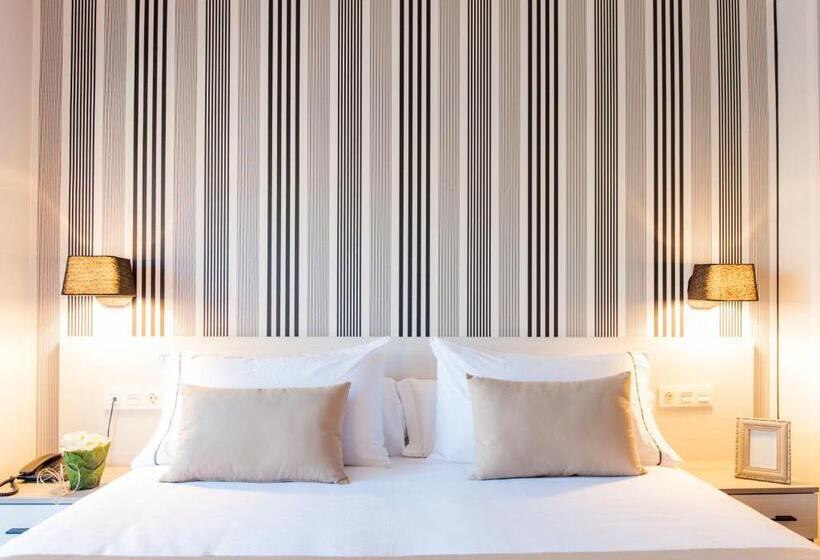 New Hotel Colon