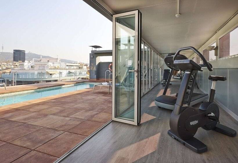 Отель NH Barcelona Stadium