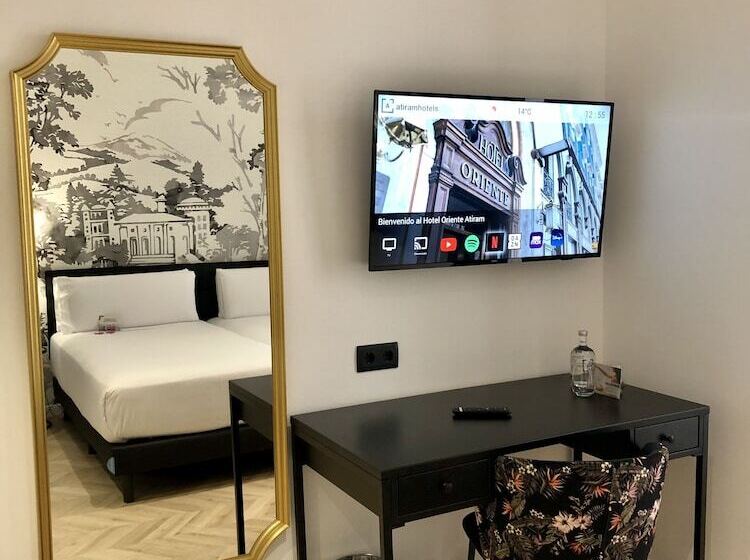 ホテル Oriente Atiram