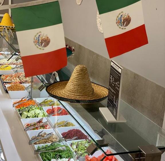 هتل Sorra Daurada Splash