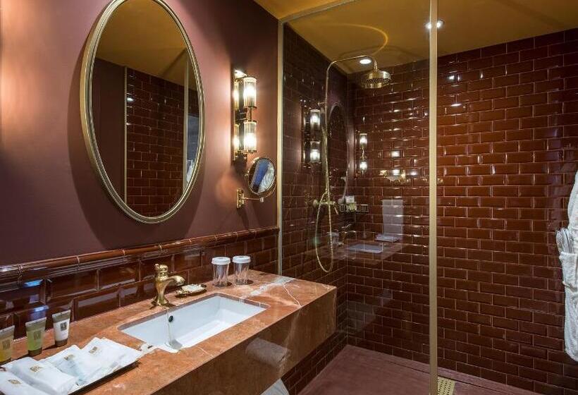 Отель Vincci Mae