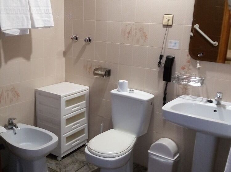 Отель Hostal Manolete