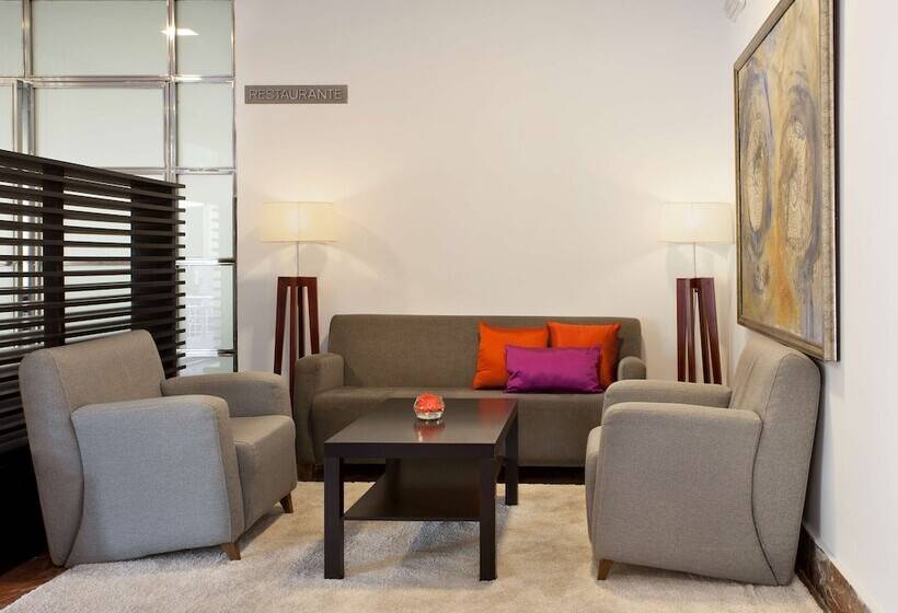 فندق NH Avenida Jerez