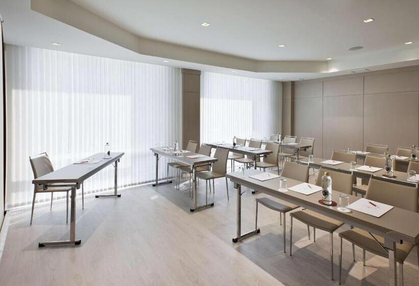 هتل NH Collection San Sebastian Aranzazu