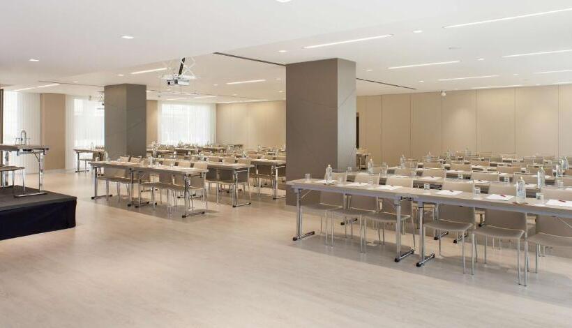 هتل NH Collection San Sebastian Aranzazu