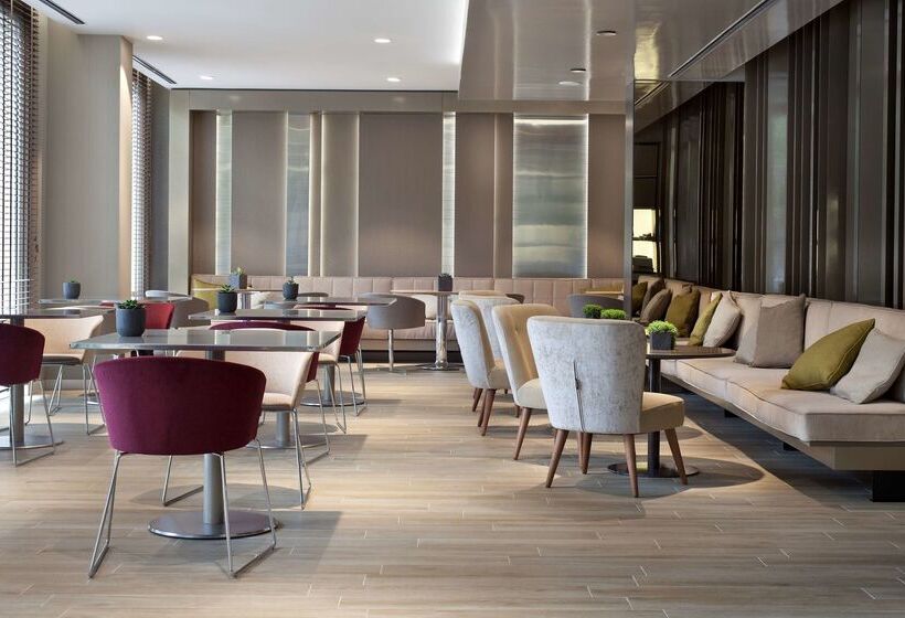 هتل NH Collection San Sebastian Aranzazu