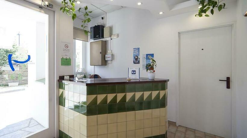 هتل Nou Estrelles