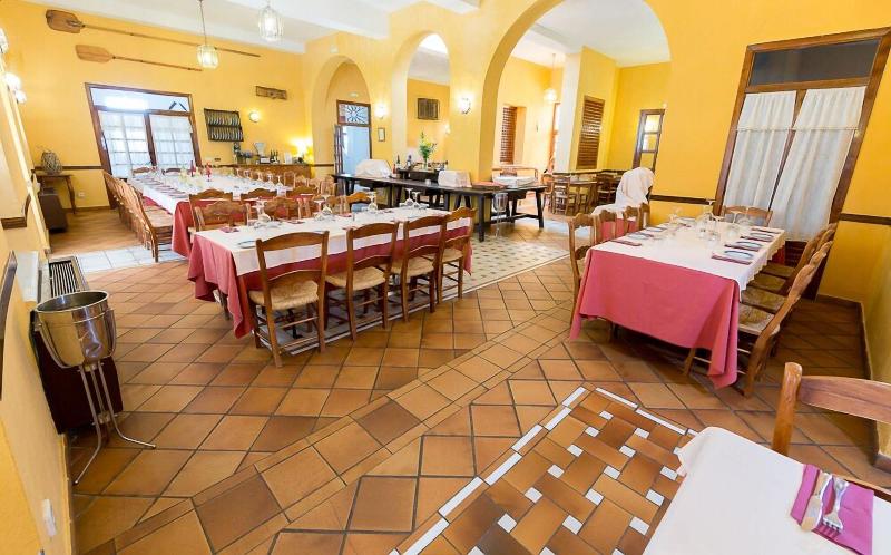 فندق ريفى Villa Turistica De Priego