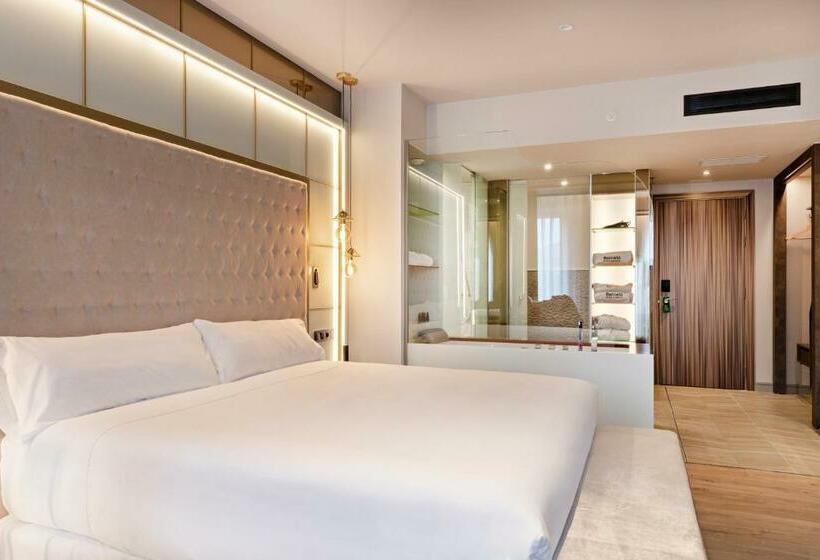 هتل Barcelo Ourense