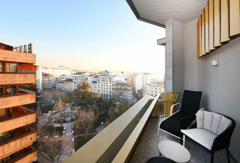 هتل Barcelo Ourense