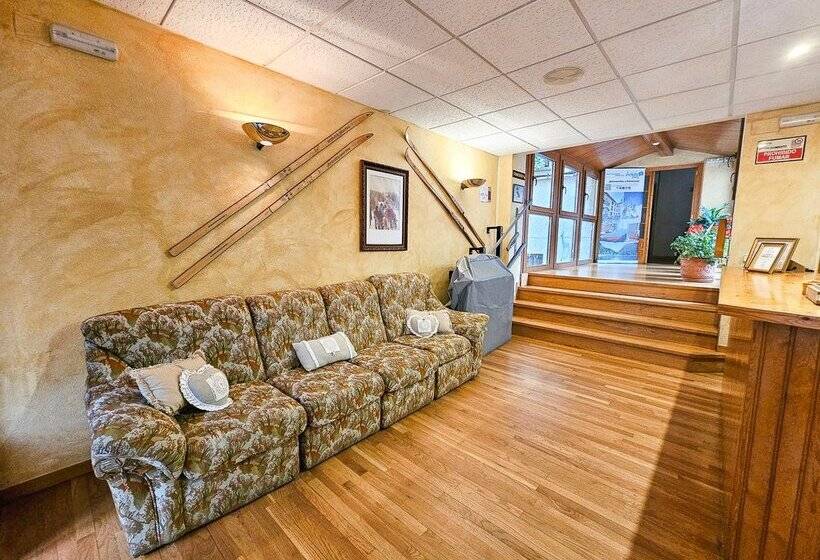 هتل Casa Morlans 3000