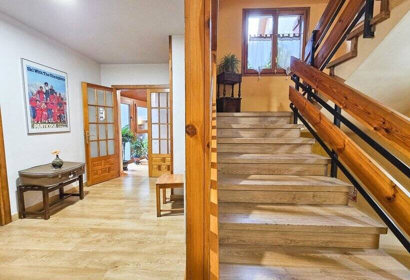 هتل Casa Morlans 3000