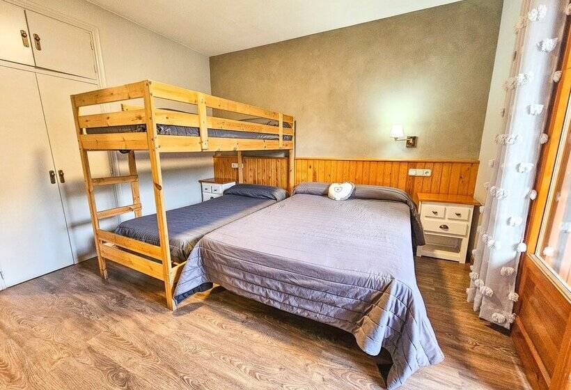 هتل Casa Morlans 3000