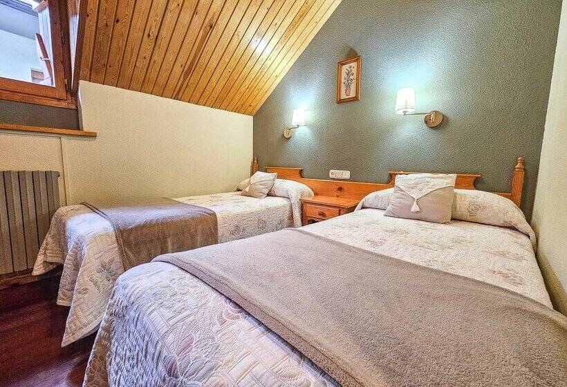 هتل Casa Morlans 3000