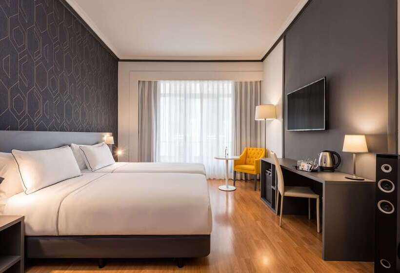 هتل Madrid Plaza De España, Affiliated By Meliá