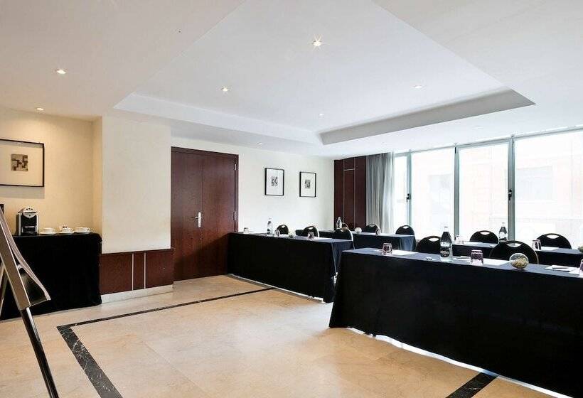 هتل Madrid Plaza De España, Affiliated By Meliá