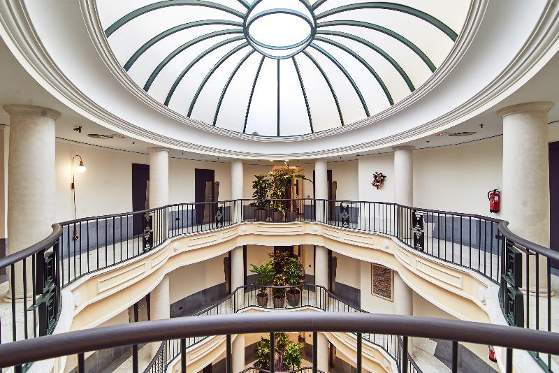 هتل Occidental Leon Alfonso V