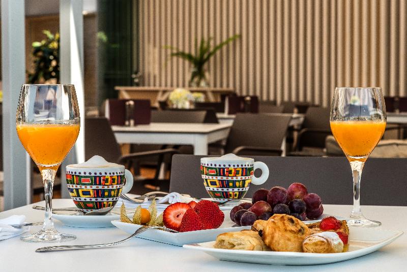 هتل Eurostars Louxo Talaso