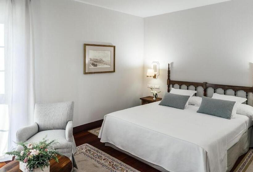 Parador De Baiona