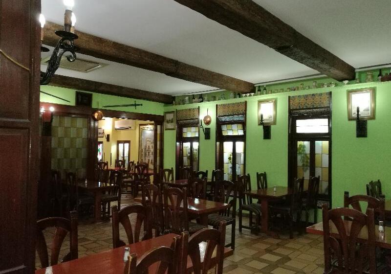 פונדק Casual Don Juan Tenorio