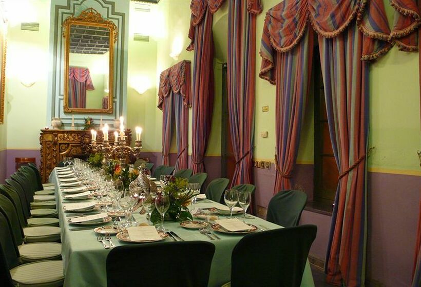 فندق Casa De Carmona