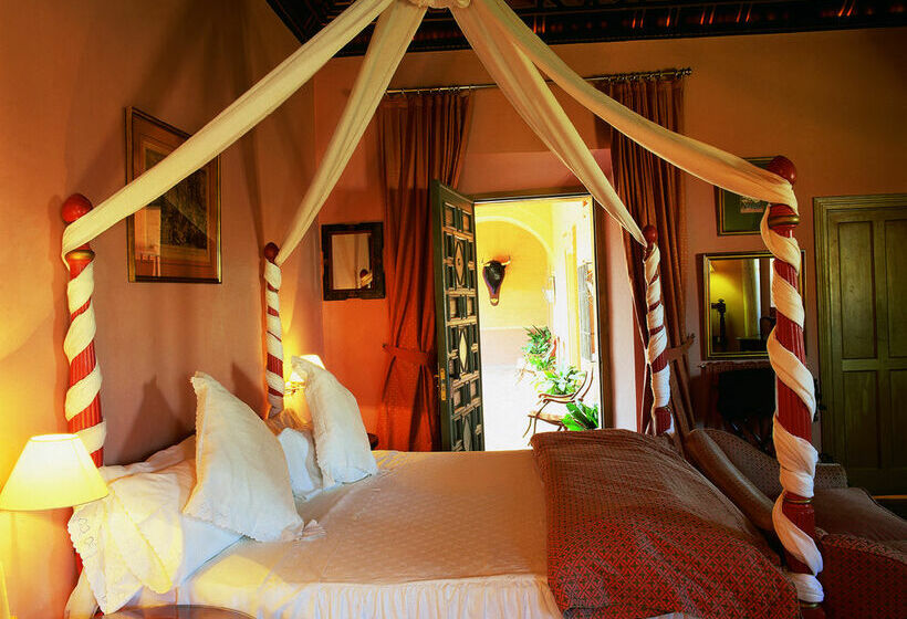 فندق Casa De Carmona