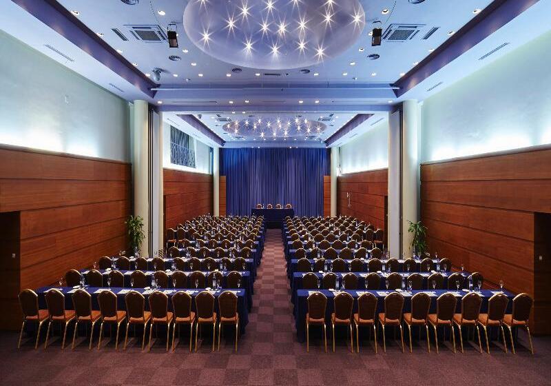 هتل Estival Torrequebrada