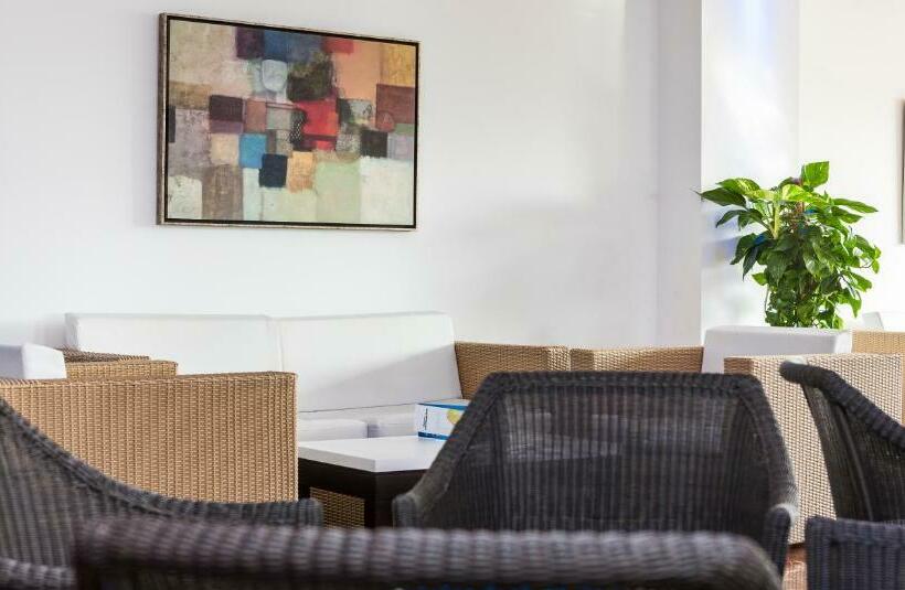 هتل Globales Los Patos Park