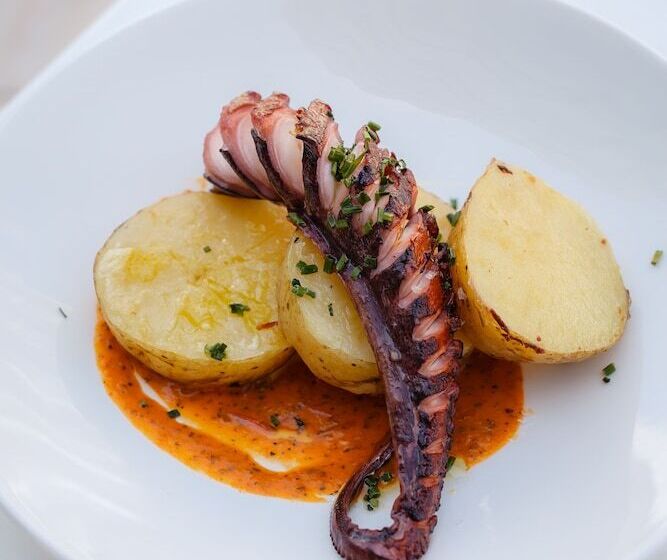 هتل Helios Lloret