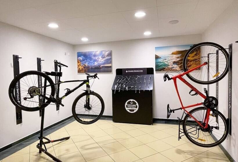 هتل Helios Lloret