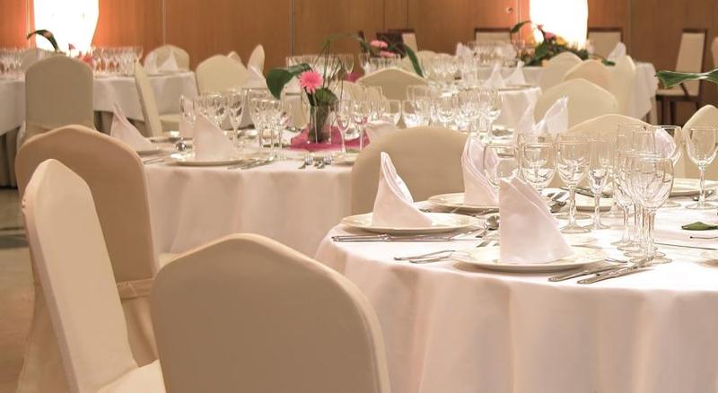 هتل Hesperia Zaragoza Centro