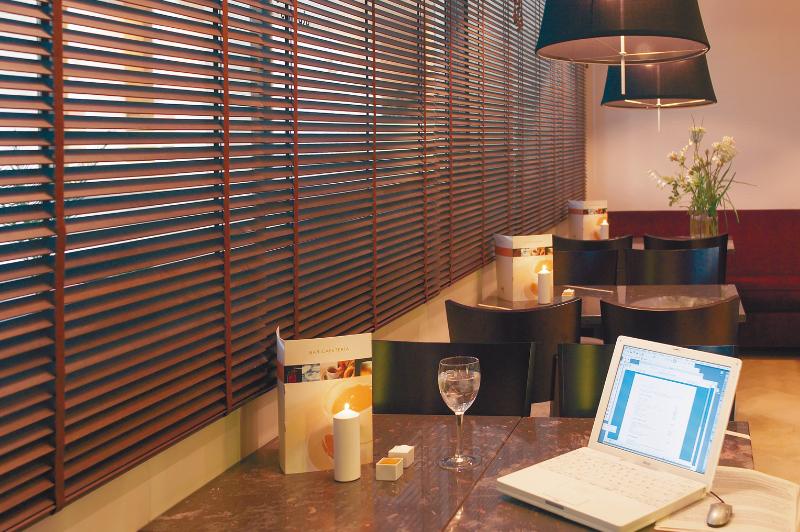 هتل Hesperia Zaragoza Centro