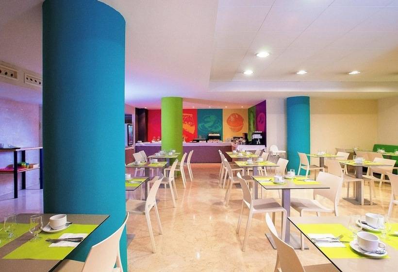 هتل Ibis Styles Zaragoza Ramiro I