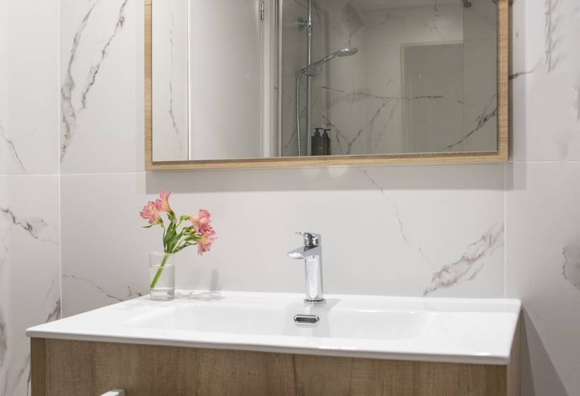 בית מלון כפרי Lloret Santa Rosa By Pierre & Vacances